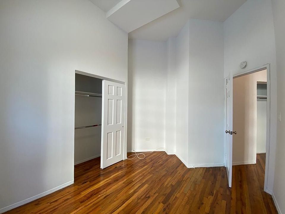 2nd image of 162 E 23rd St APT 3B