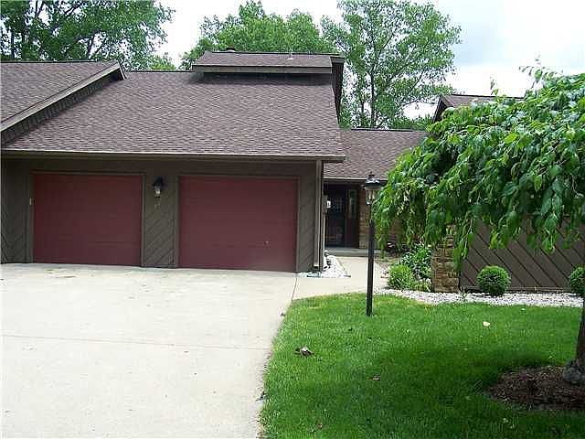 1st image of 400 Peninsula Dr