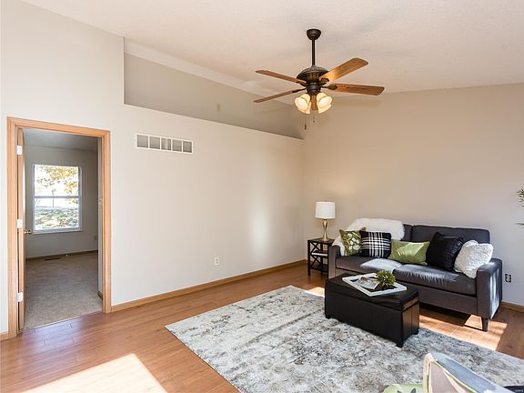 4th image of 2268 Parkton Way