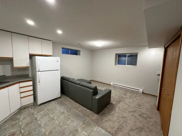 88 Bridlewood Cres SW, Calgary, AB T2Y 3N1