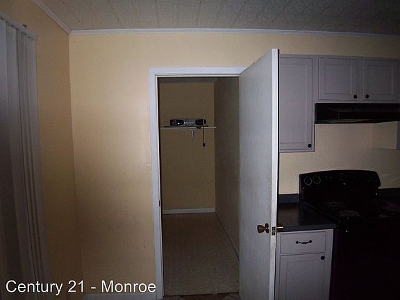 4th image of 527 Birchwood Dr #2