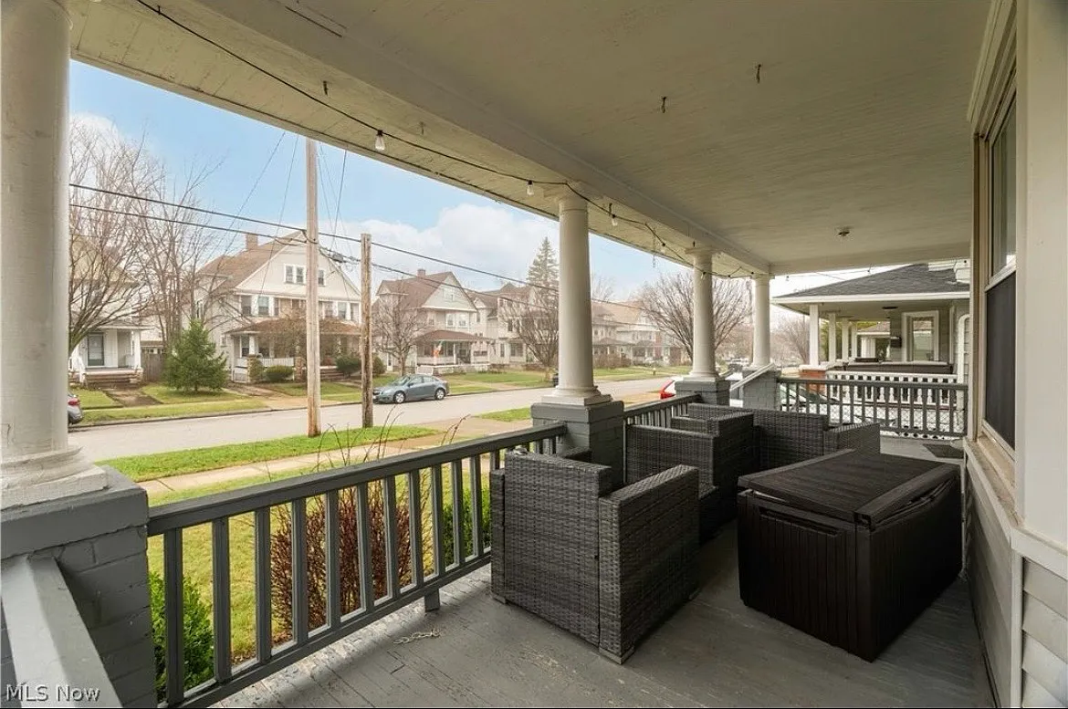 2 bed, 1275 sqft, $1,695 — Photo 3
