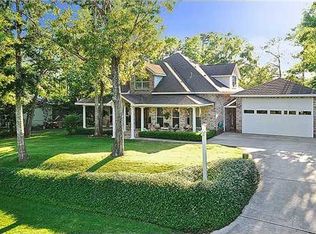 111 Halstead Rd, Ocean Springs, MS 39564