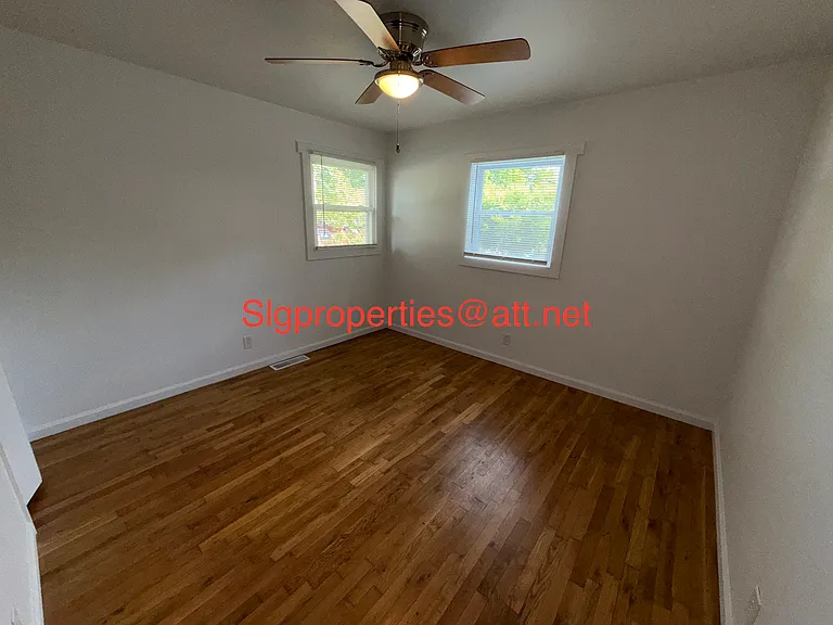 21 Kentucky Dr — Photo 13