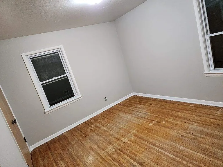 2109 S Parkwood Ln — Photo 19