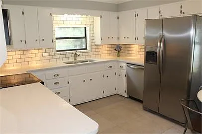 3 bed, 2.0 bath, 1469 sqft, $1,900 — Photo 4