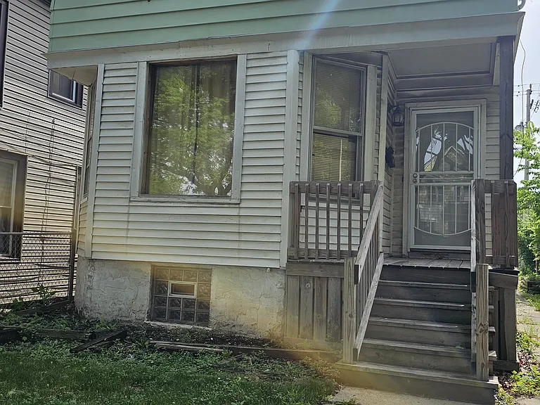 3444 N Richards St — Photo 1