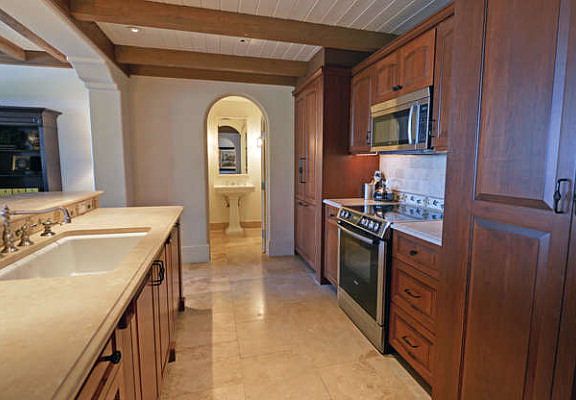 4th image of 50 Dune Ave #1