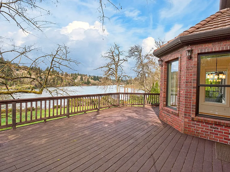1645 SE Oak Shore Ln #1 — Photo 34