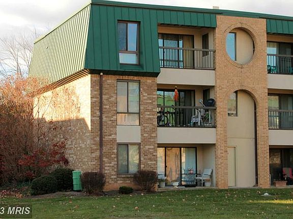 4th image of 1004 Brinker 302 Dr