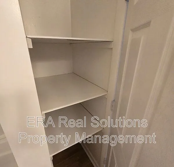 1072 Forest St #D — Photo 10