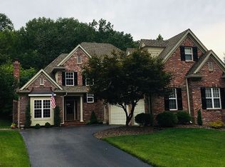 486 Hickory Trace Dr, Saint Albans, MO 63073