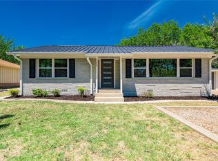 1602 S College Ave, Decatur, TX 76234