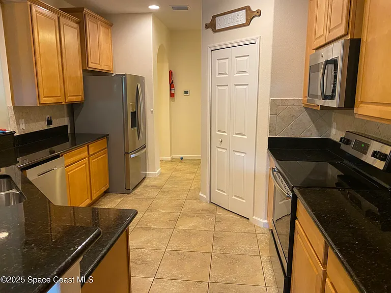 Easton Forest Cir SE — Photo 10