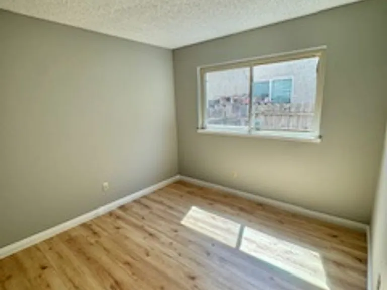 2189 Glenrio Way — Photo 10