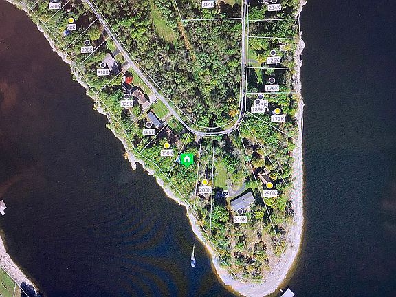 2nd image of 685 Herrington Woods