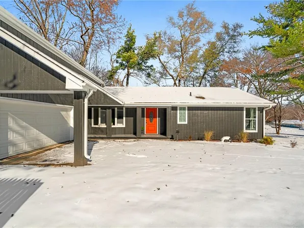 13606 Cypress Ave, Grandview, MO 64030