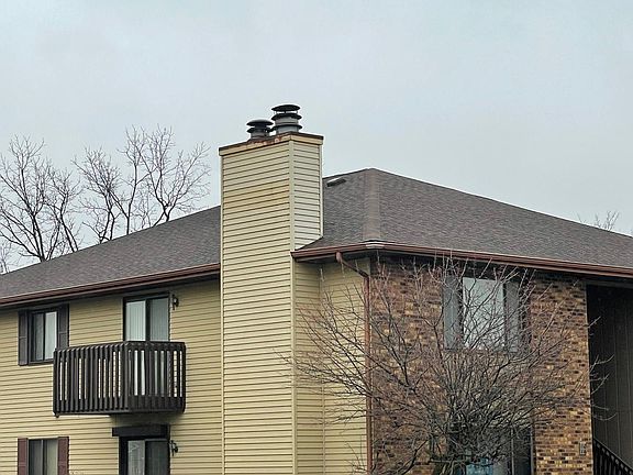 2nd image of 1118 Manchester Ct #1118