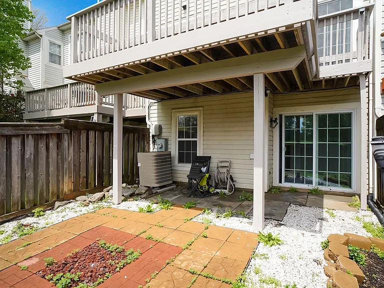 8830 Thomas Lea Ter — Photo 26