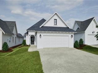 38 Woodland St, Opelika, AL 36801