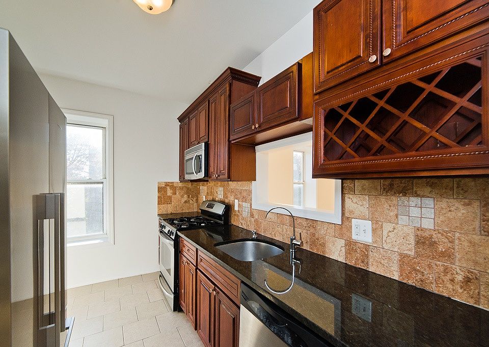 1st image of 723 8th Ave #3HAN