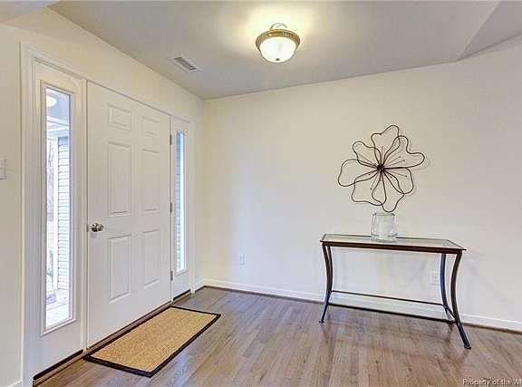 4th image of 9191 Greenwood Blvd