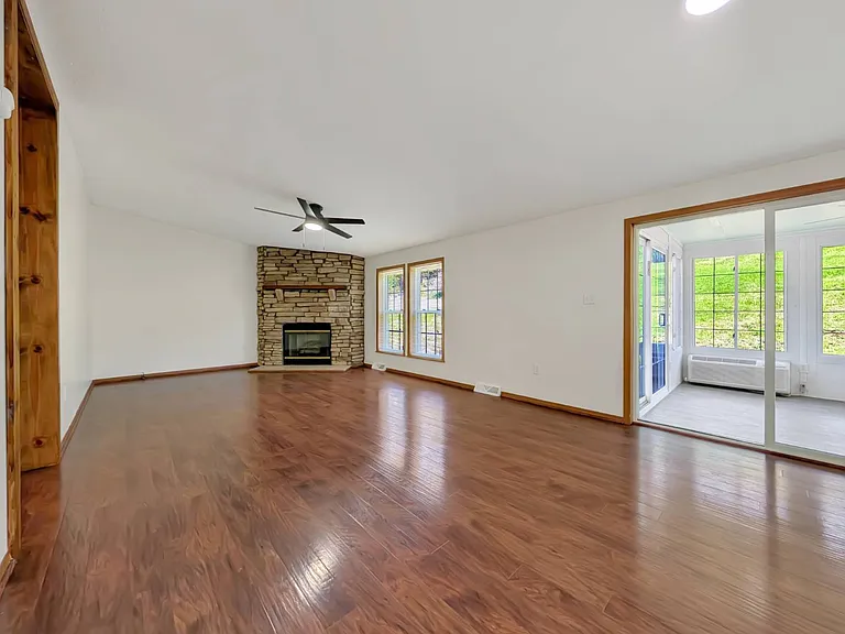 389 Finnell Pike — Photo 13