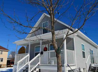1923 Lincoln St, Two Rivers, WI 54241
