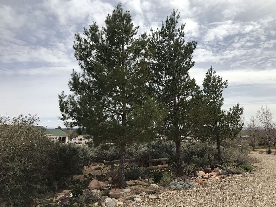 2nd image of 1088 S Hamblin Dr