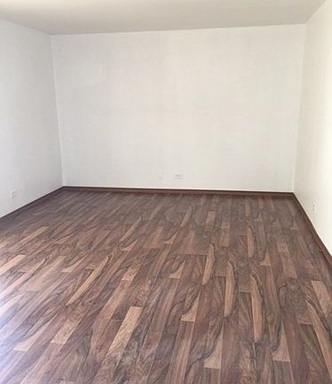 3rd image of 1010 Emerald Dr #2-C-6