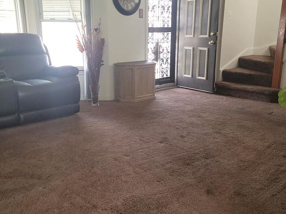 3rd image of 8332 S Hoyne Ave