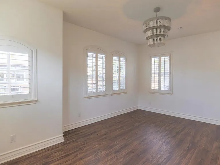 415 N Cedros N — Photo 26