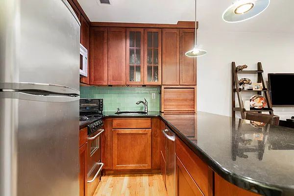 Rented by Evans Real Estate | media 10