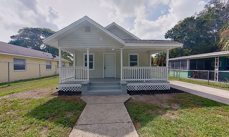 1st image of 4642 19th Ave S