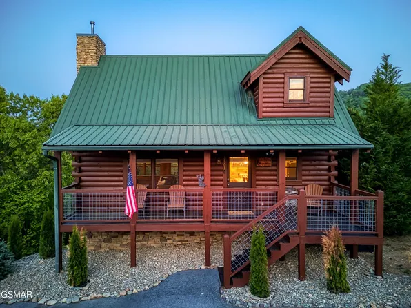 3301 Kestrel Way, Pigeon Forge, TN 37863
