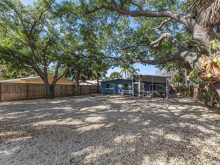 8234 Midnight Pass Rd — Photo 39