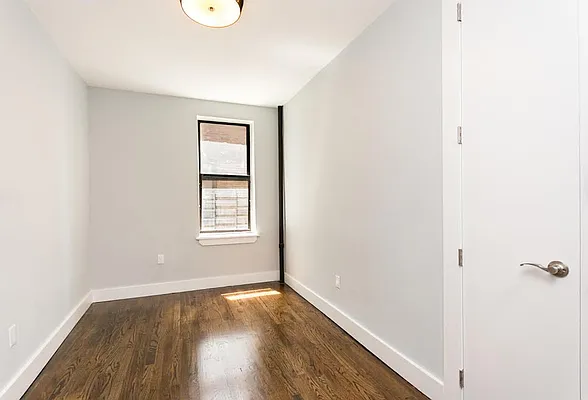 Rented by Clove Realty LLC | media 2