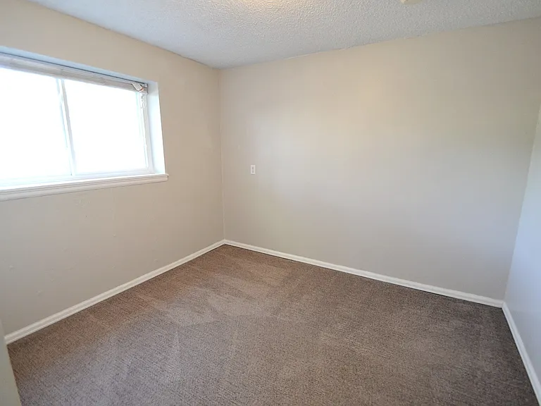 316 Poe Pl — Photo 18
