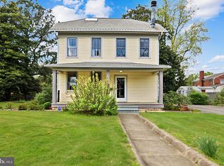 5018 37th Pl, Hyattsville, MD 20782