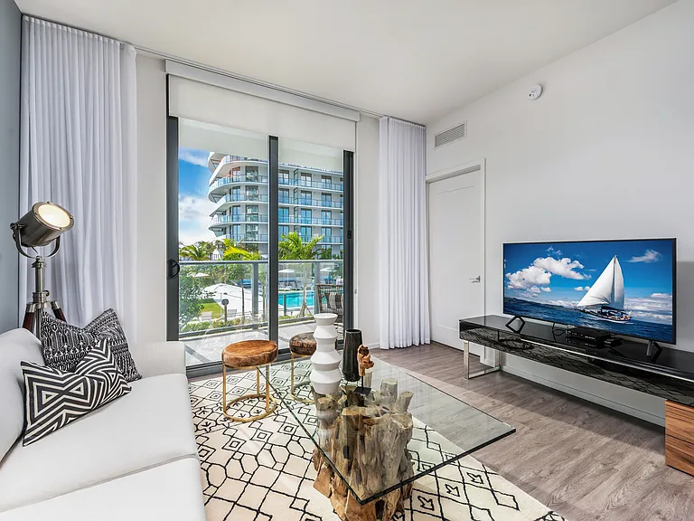 SoLe Mia Rentals — Photo 154