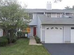34 Upperbrook Ct #0, Parlin, NJ 08859