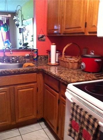 2nd image of 2605 W 67th Pl APT 13