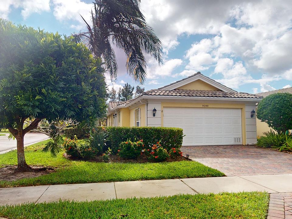 1st image of 11249 SW Pembroke Drive