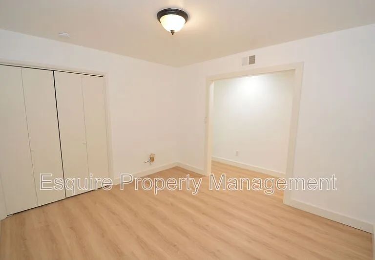 13515 W Telegraph Rd — Photo 19