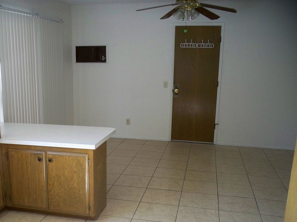 1st image of 426 Gardenia Cir