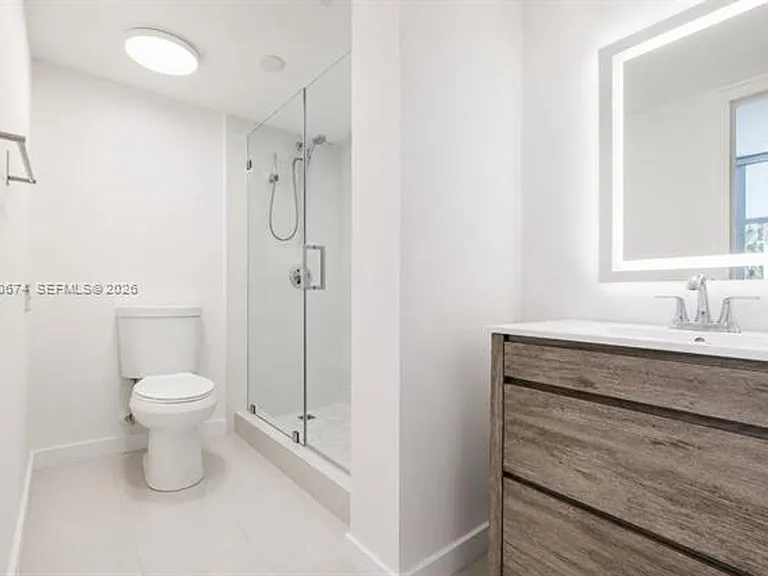 3745 NE 171st St #CU-27 — Photo 4