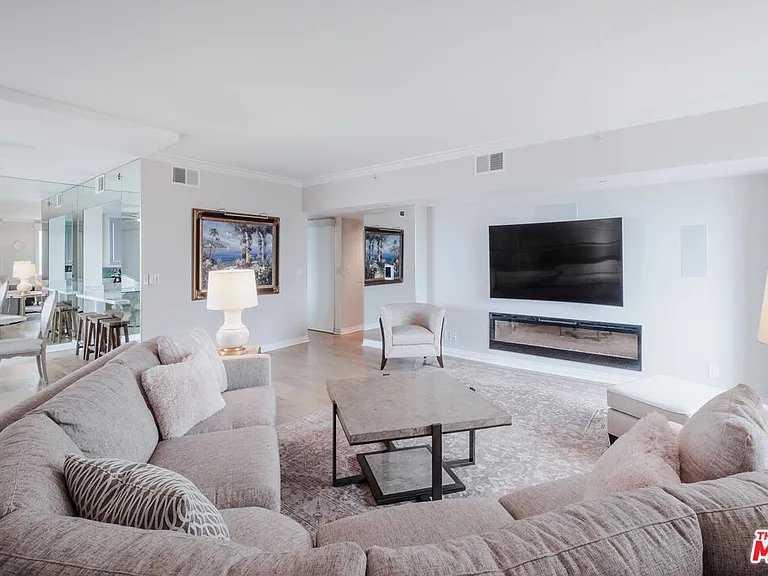 850 E Ocean Blvd #801 — Photo 3