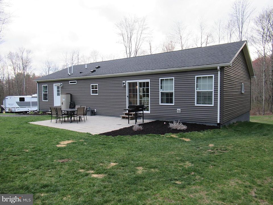 1st image of 852 Spruce Rd