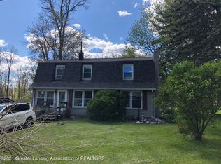 13376 Allen St, Bath, MI 48808