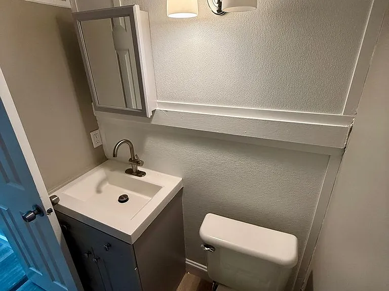 595 Martin Luther King Dr W #2 — Photo 32